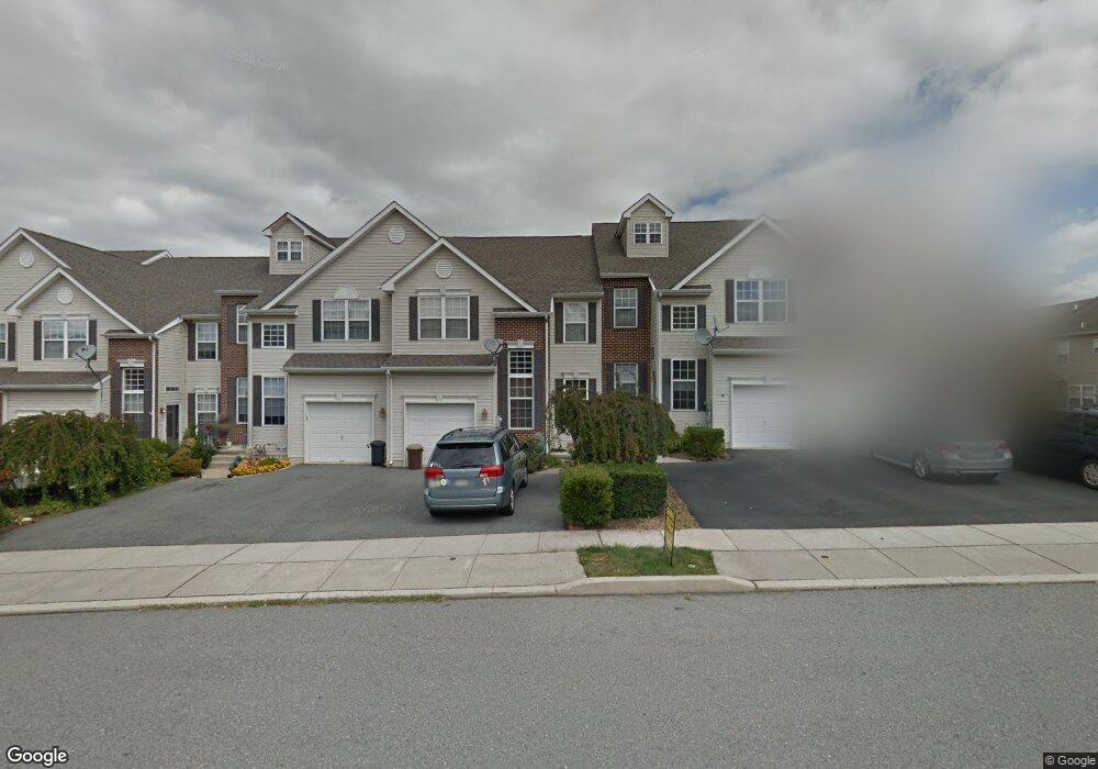 5229 Dartmouth Dr, Macungie, PA 18062 - photo 1