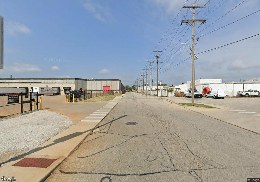 6th Garden St unit 201, Columbus, IN 47201 - photo 1