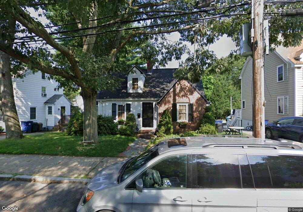 165 Hackensack Rd, Chestnut Hill, MA 02467 - photo 1