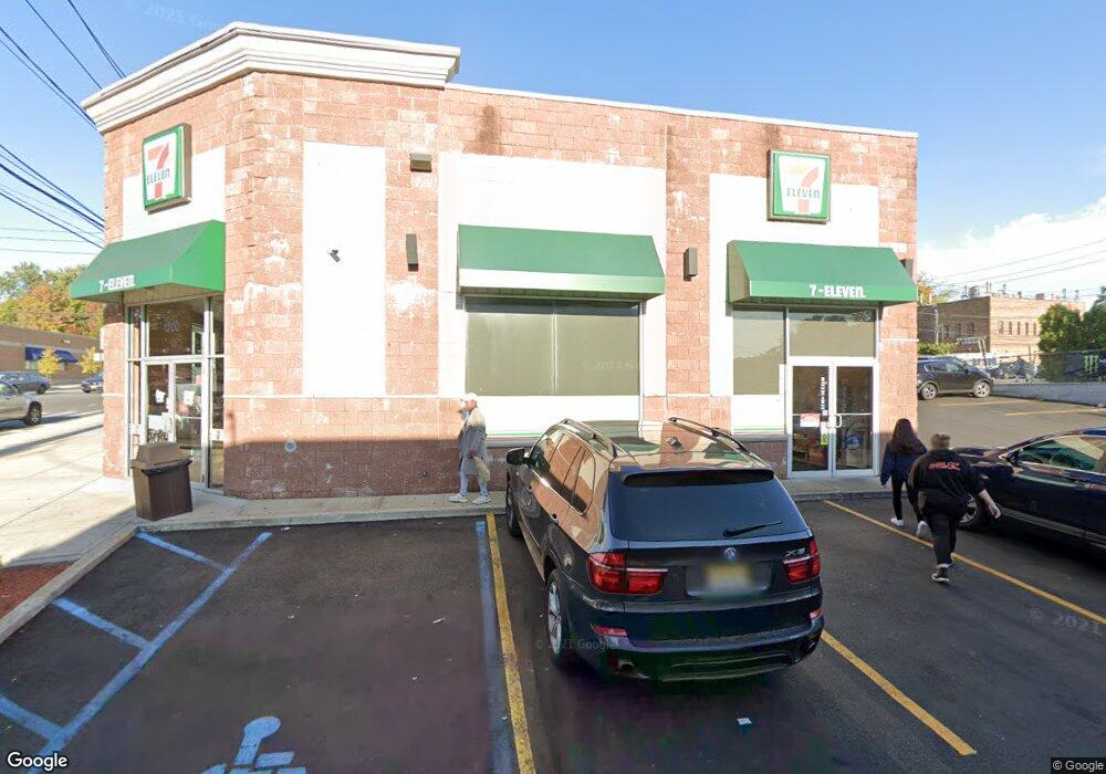 1200-1262 Victory Blvd, Staten Island, NY 10301 - photo 1