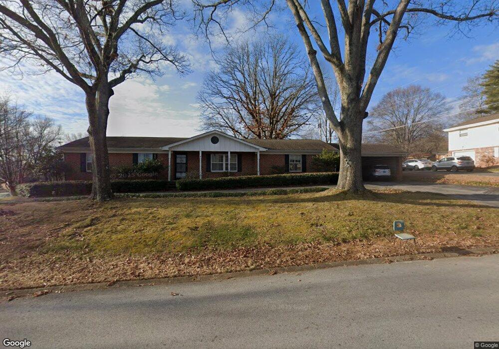 1408 Clearpoint Dr, Hixson, TN 37343 - photo 1