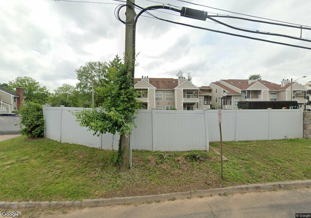 402 Tournament Dr unit 5, Union, NJ 07083 - photo 1