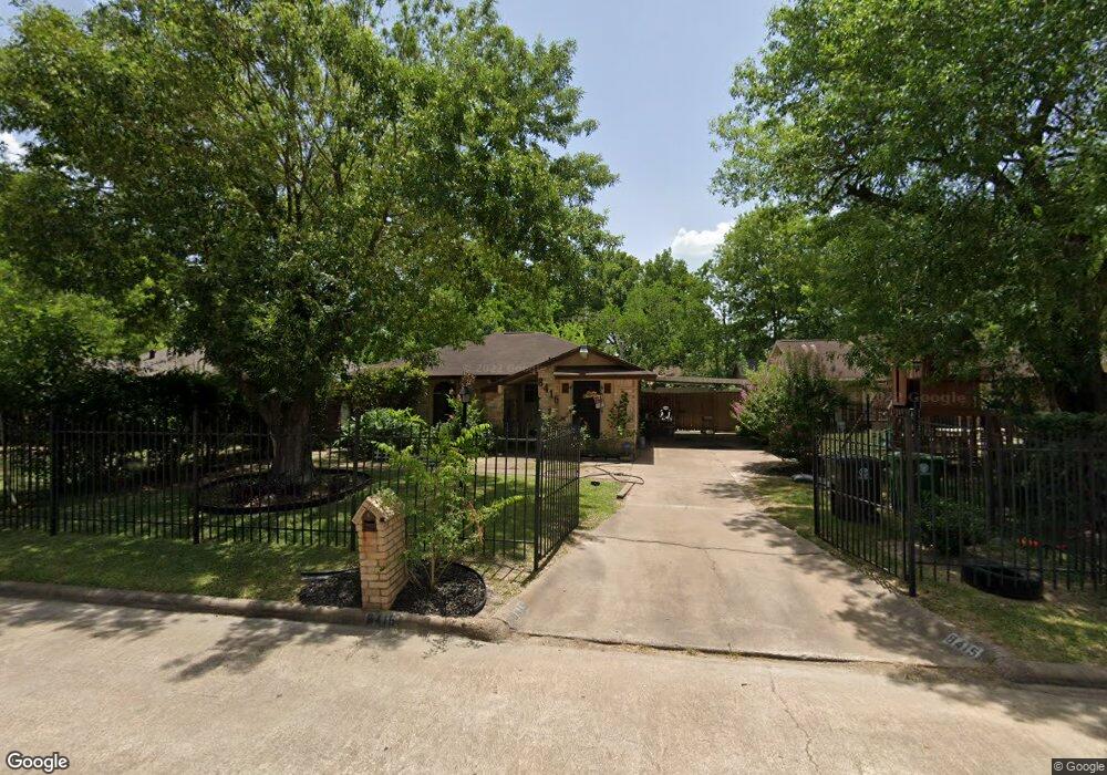 8415 Whitecastle Ln, Houston, TX 77088 - photo 1