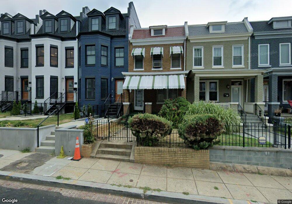 425 Newton Place NW unit 1, Washington, DC 20010 - photo 1