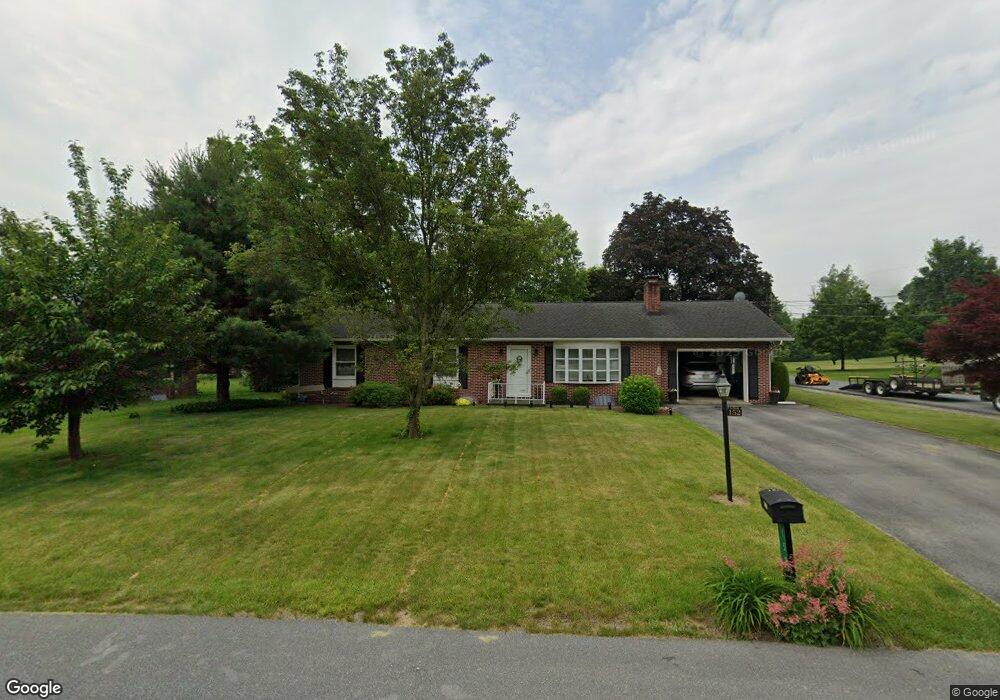 152 Grand Ave, Chambersburg, PA 17201 - photo 1