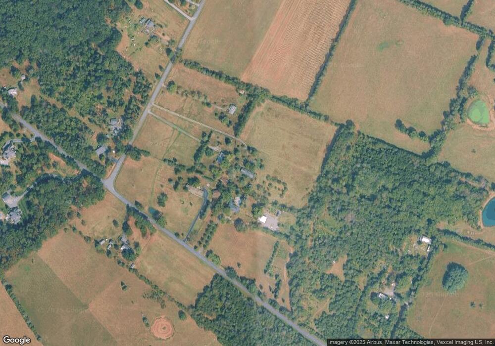 12212 Hooe Rd, Bristow, VA 20136 - photo 1