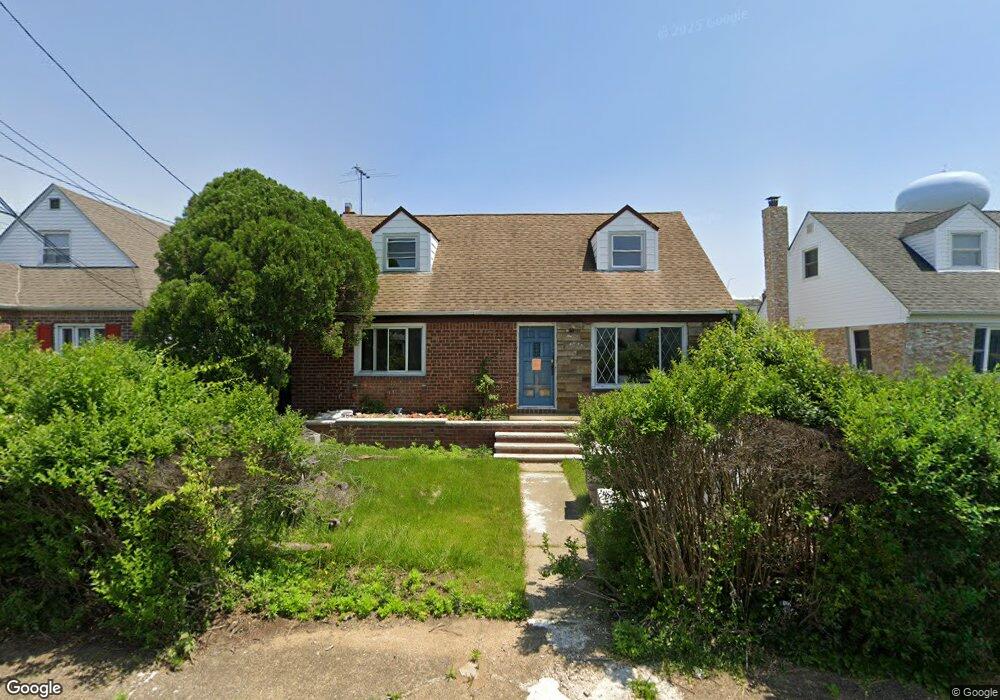 58 11th Ave, Mineola, NY 11501 - photo 1
