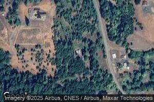5992 Hayhurst Rd, Yoncalla, OR 97499