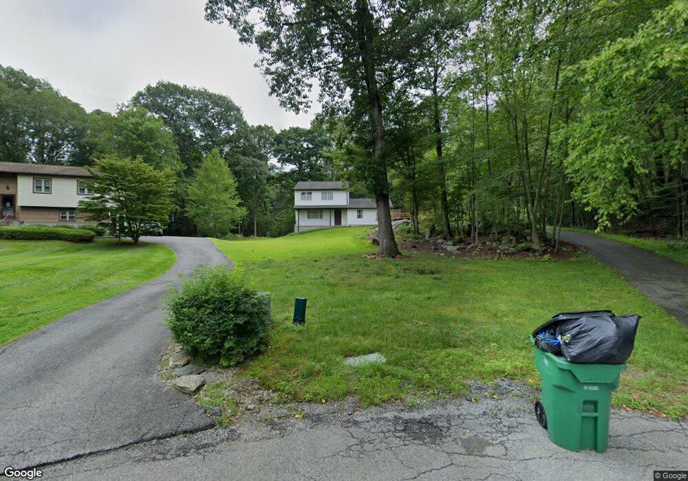 33 Michael Ct, Carmel, NY 10512 - photo 1