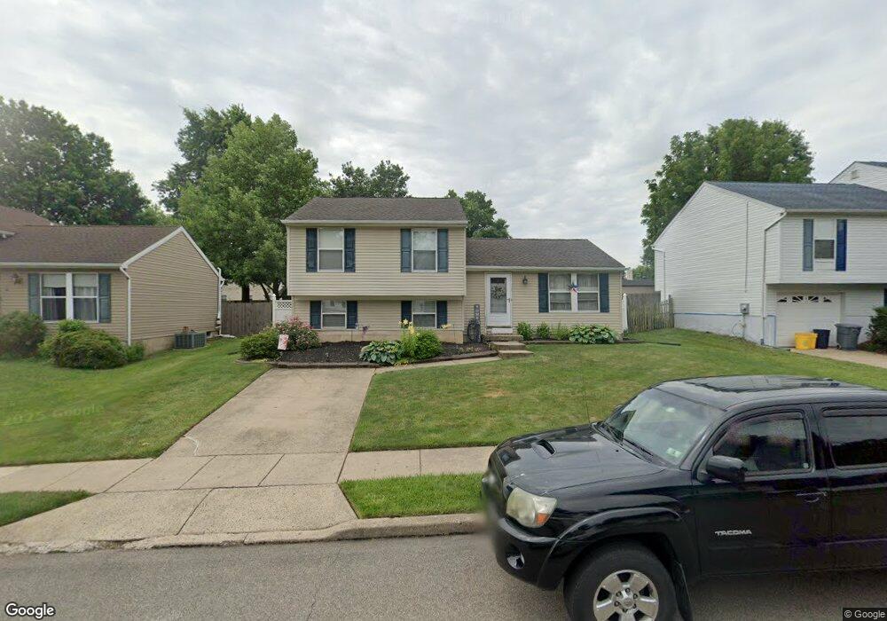 138 Penns Grant Dr, Morrisville, PA 19067 - photo 1