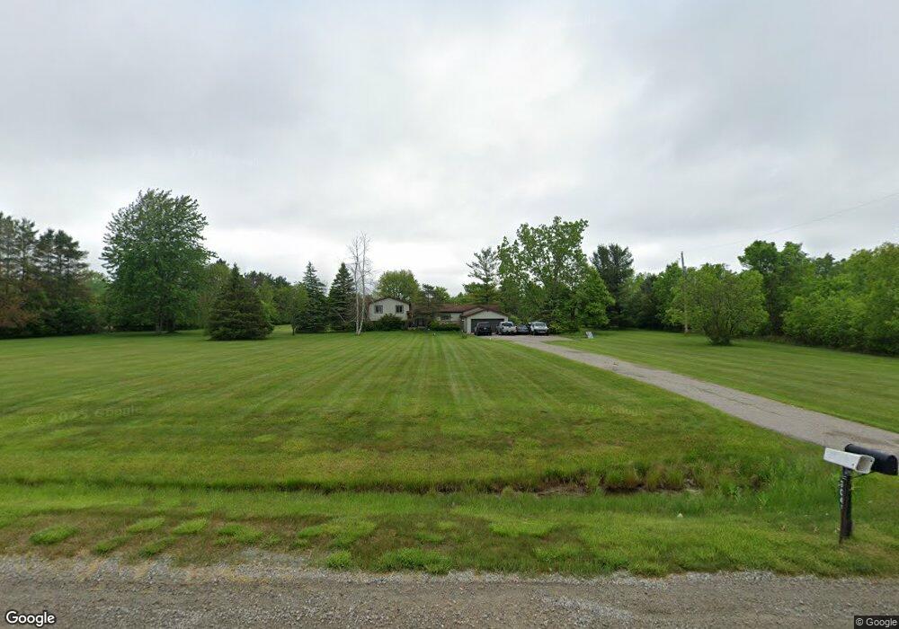 7048 W Mount Morris Rd, Flushing, MI 48433 - photo 1