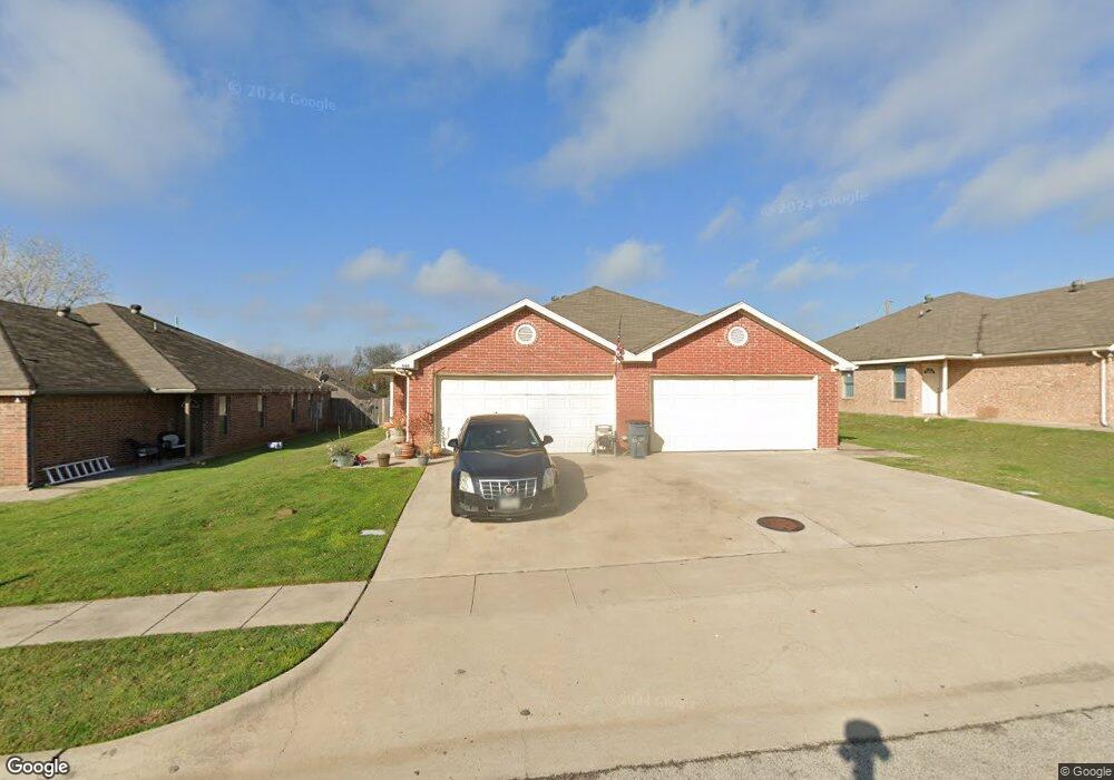940 Sylvia St, Weatherford, TX 76086 - photo 1