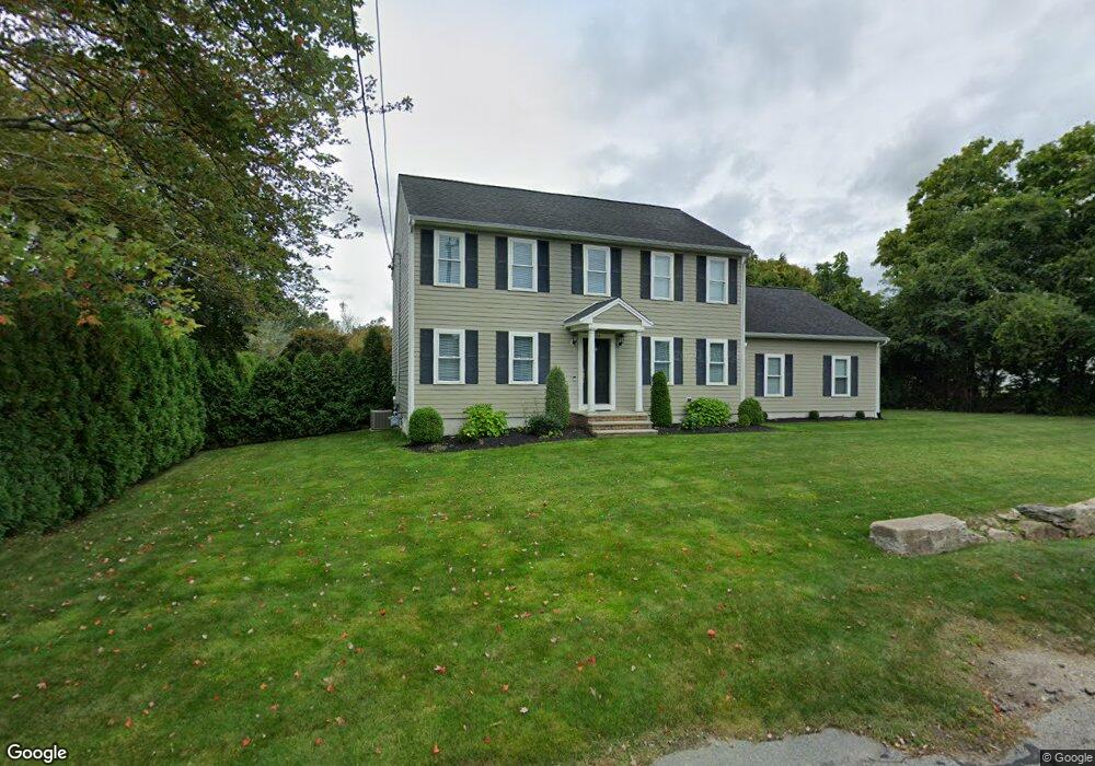334 Russells Mills Rd, South Dartmouth, MA 02748 - photo 1