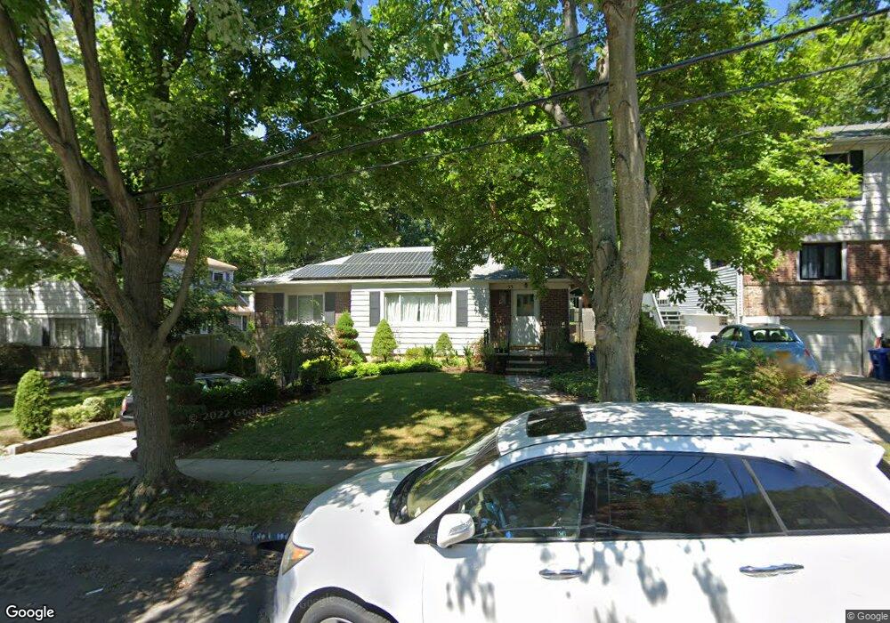 53 E Cheshire Place, Staten Island, NY 10301 - photo 1