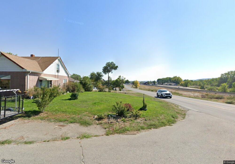 4 Quarry St, Columbus, MT 59019 - photo 1