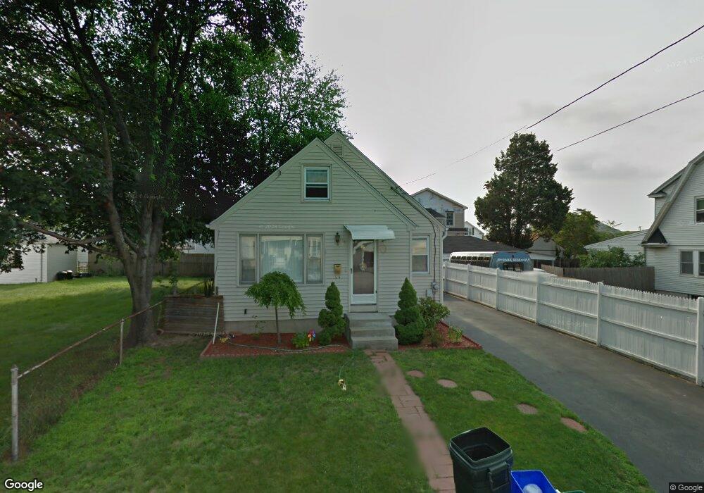 46 Pershing St, Cranston, RI 02910 - photo 1