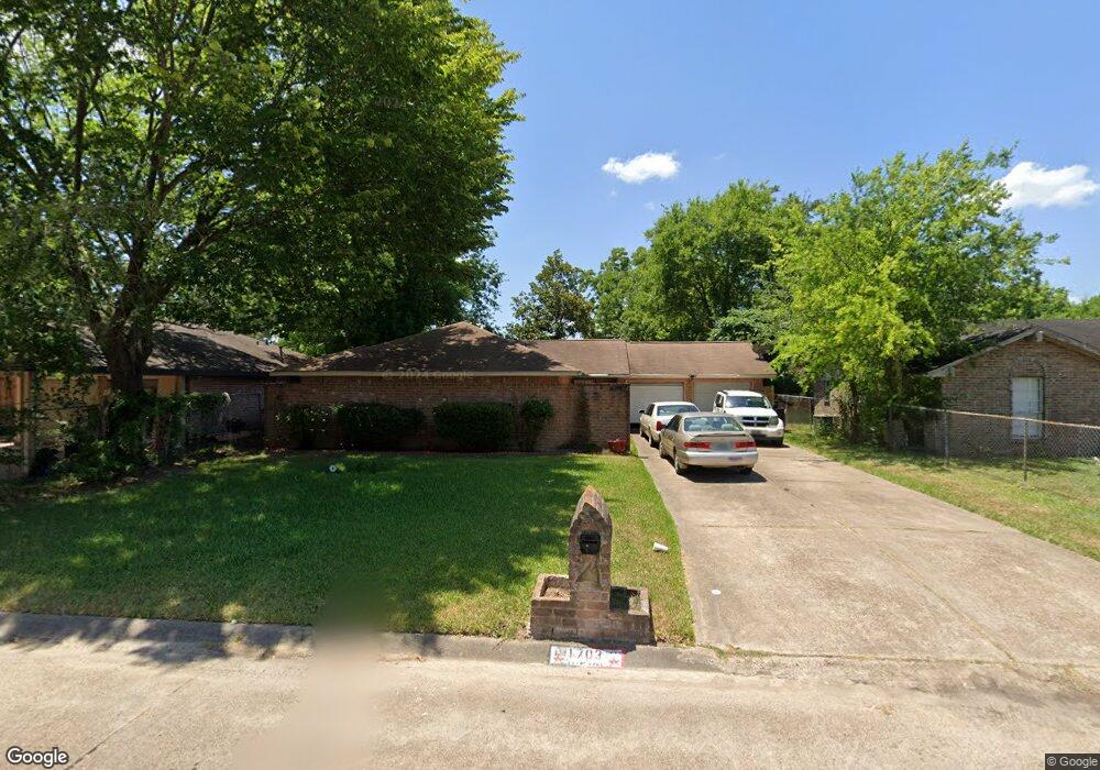 1703 Winter Bay Ln, Houston, TX 77088 - photo 1