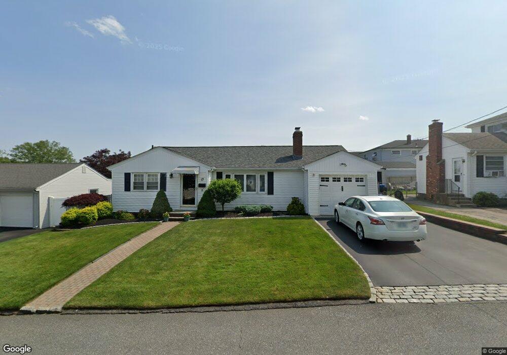 13 Melton Rd, Cranston, RI 02920 - photo 1