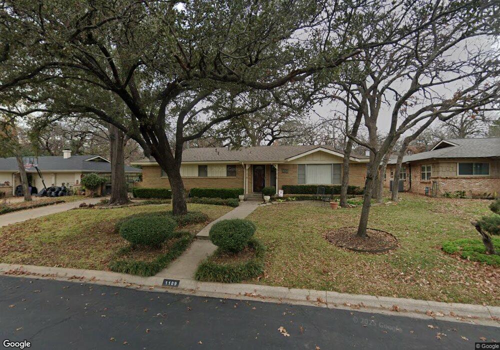 1109 Trailwood Dr, Hurst, TX 76053 - photo 1