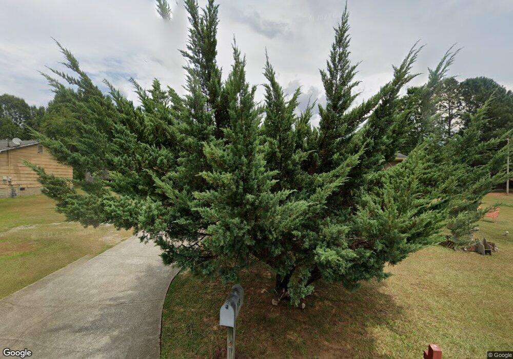 118 Bradley Cir, Barnesville, GA 30204 - photo 1