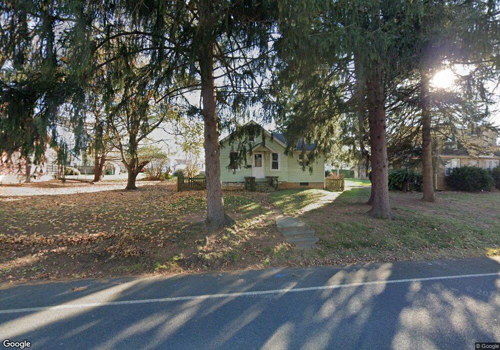 1320 E Derry Rd, Hershey, PA 17033 - photo 1