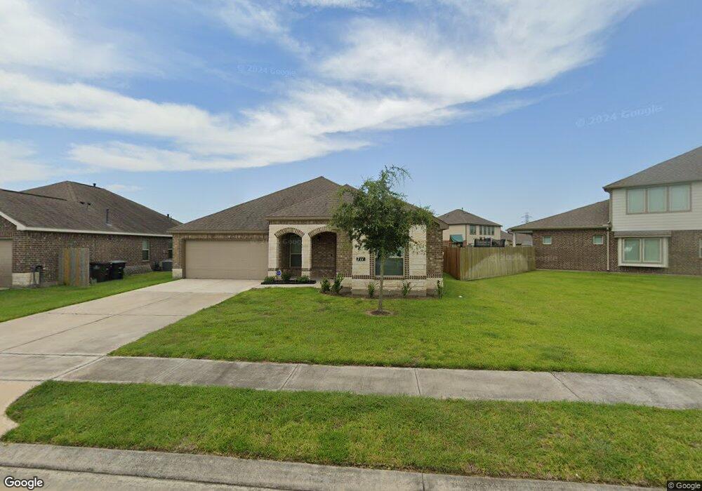 711 Rim Water Dr, Alvin, TX 77511 - photo 1