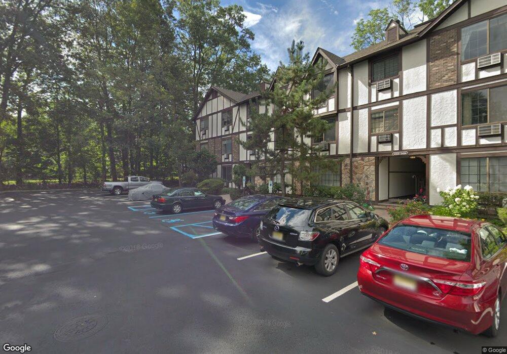 1402 Faulkner Ct, Mahwah, NJ 07430 - photo 1