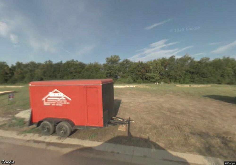 2235 SW Lowell Ln, Topeka, KS 66614 - photo 1