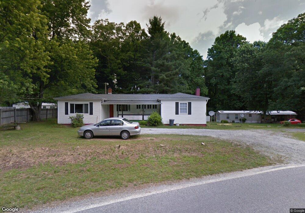 401 Jackson Loop Rd, Flat Rock, NC 28731 - photo 1