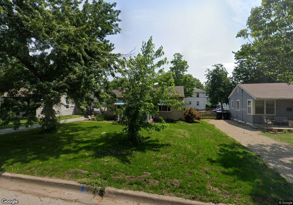 2220 SW Boswell Ct, Topeka, KS 66611 - photo 1