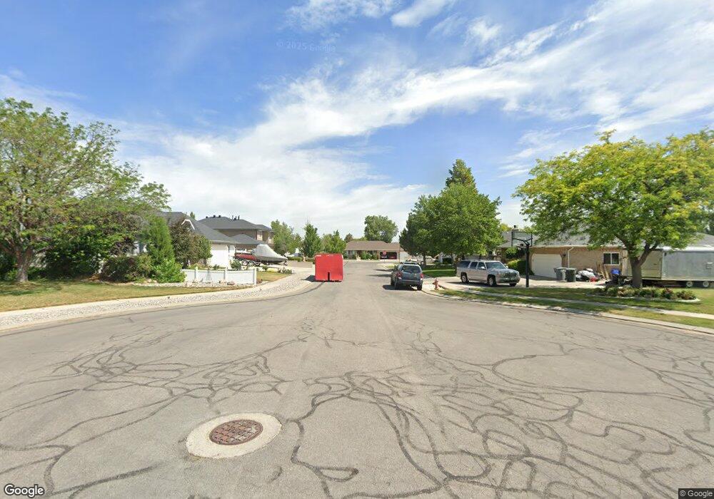 9467 S Windermere Ct, South Jordan, UT 84095 - photo 1