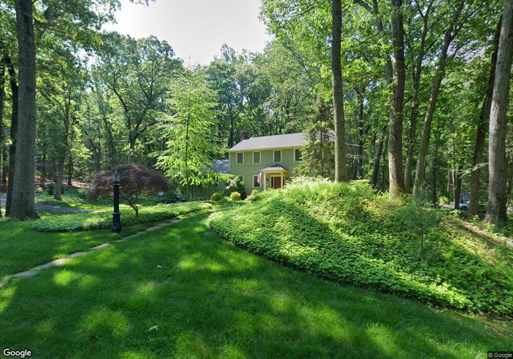 293 Sturbridge Ln, Southport, CT 06890 - photo 1