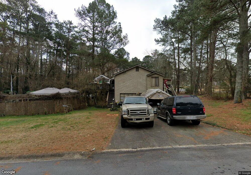 1076 Sawgrass Ct SW, Lilburn, GA 30047 - photo 1