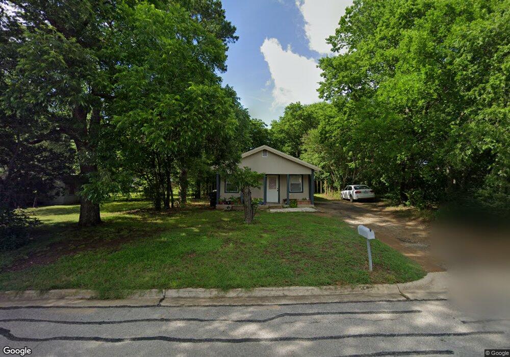 1411 4th Ave NE, Ardmore, OK 73401 - photo 1