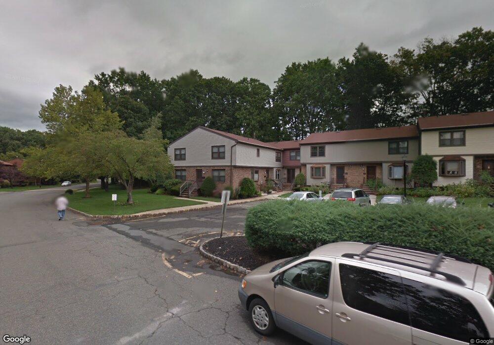 106 Highview Dr, Woodbridge, NJ 07095 - photo 1