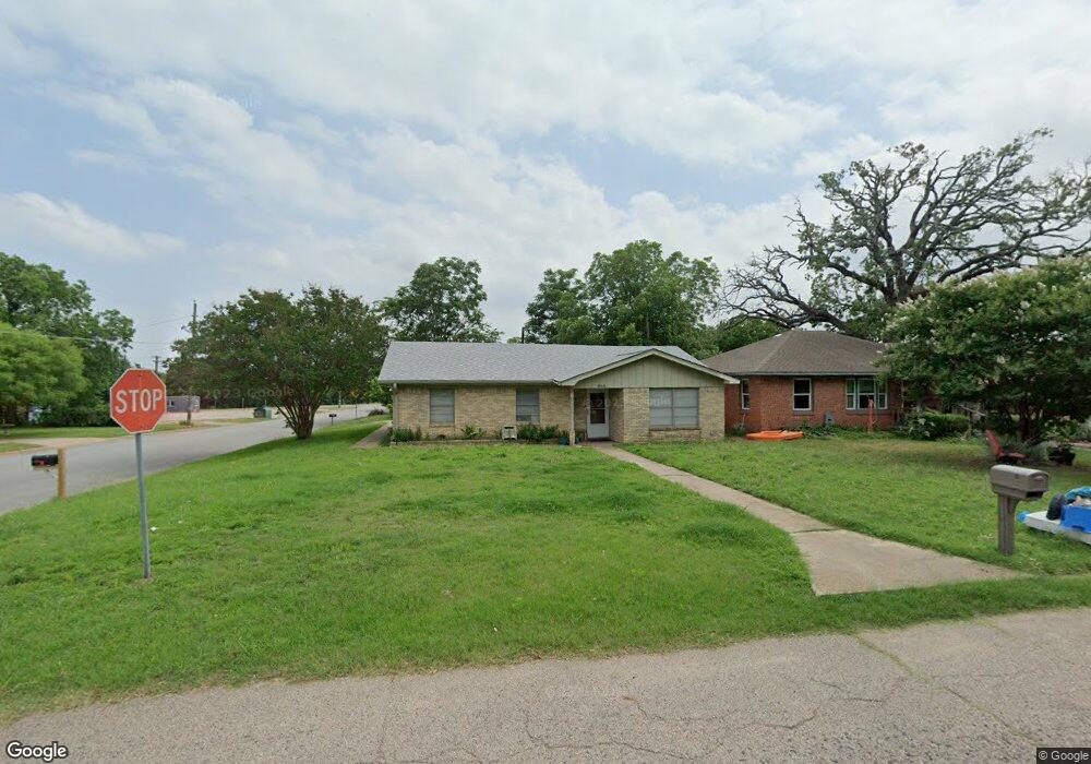 900 W Acheson St, Denison, TX 75020 - photo 1