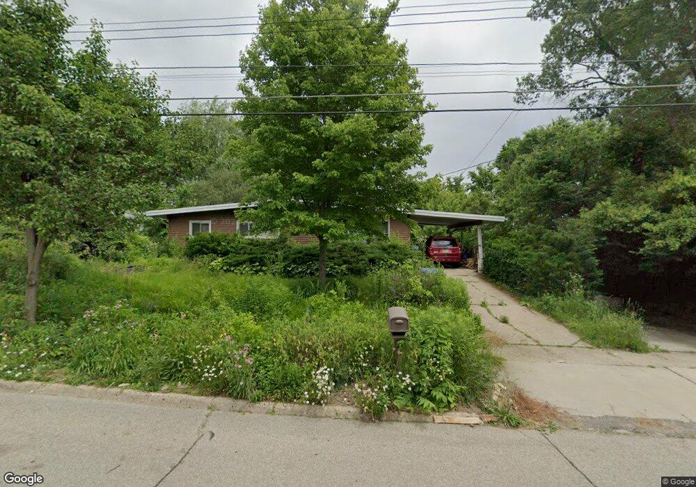 1101 Winegardner Rd, Des Moines, IA 50317 - photo 1