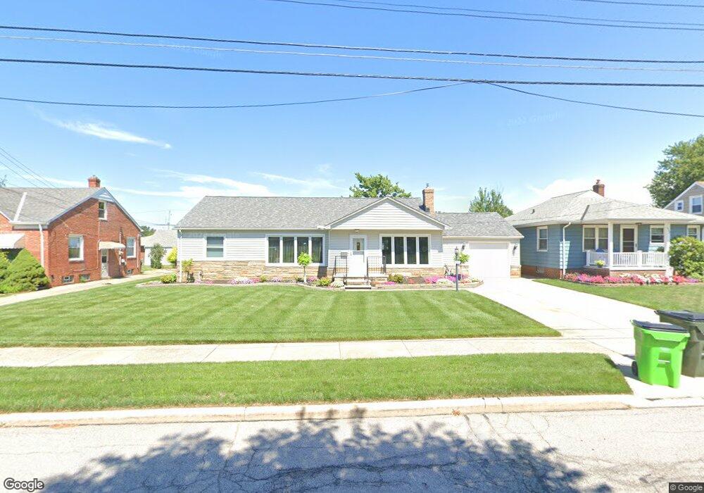 1531 Silver St, Wickliffe, OH 44092 - photo 1