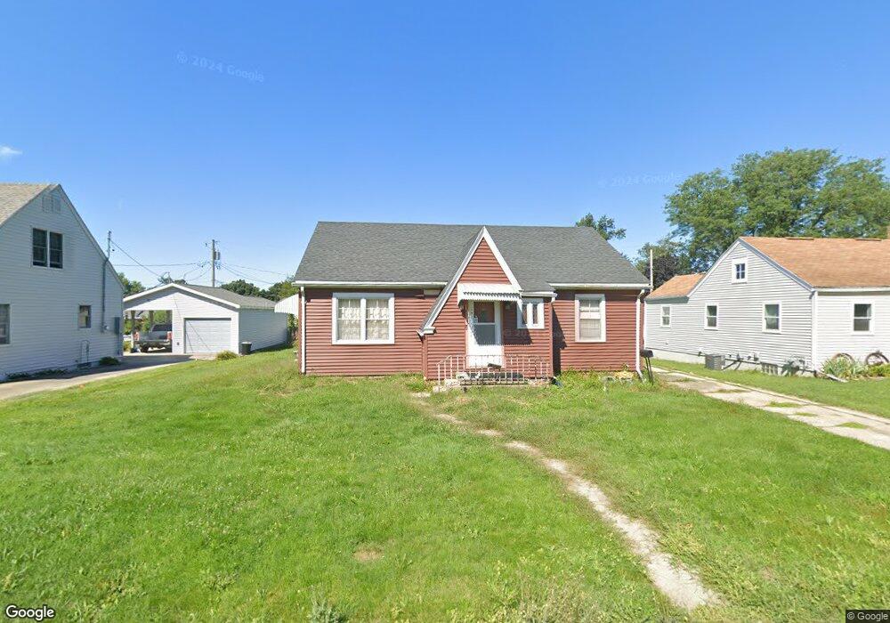 310 N 15th St, Marshalltown, IA 50158 - photo 1