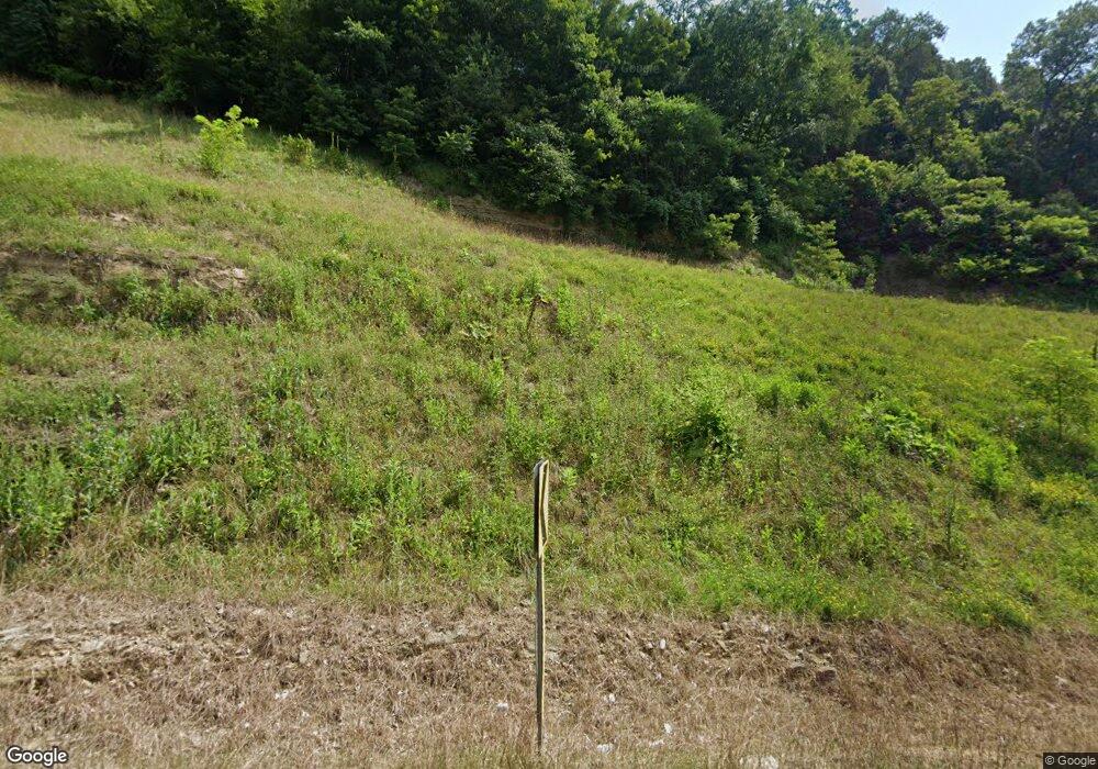 1045 Hillcrest Rd, Wellsville, OH 43968 - photo 1