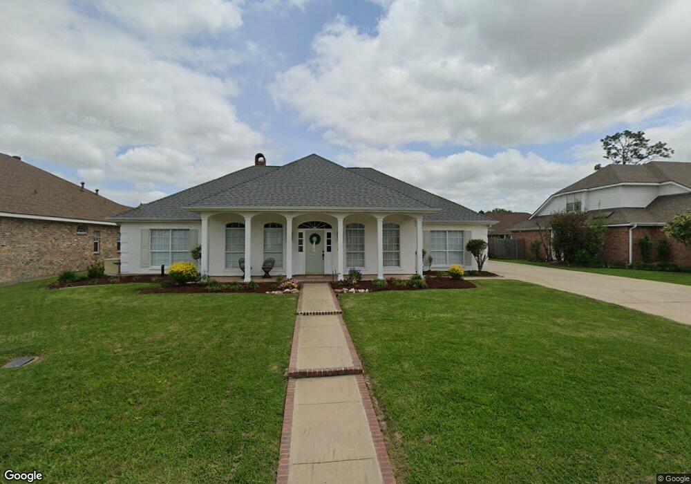 4211 W Jevon Ln, Lake Charles, LA 70605 - photo 1