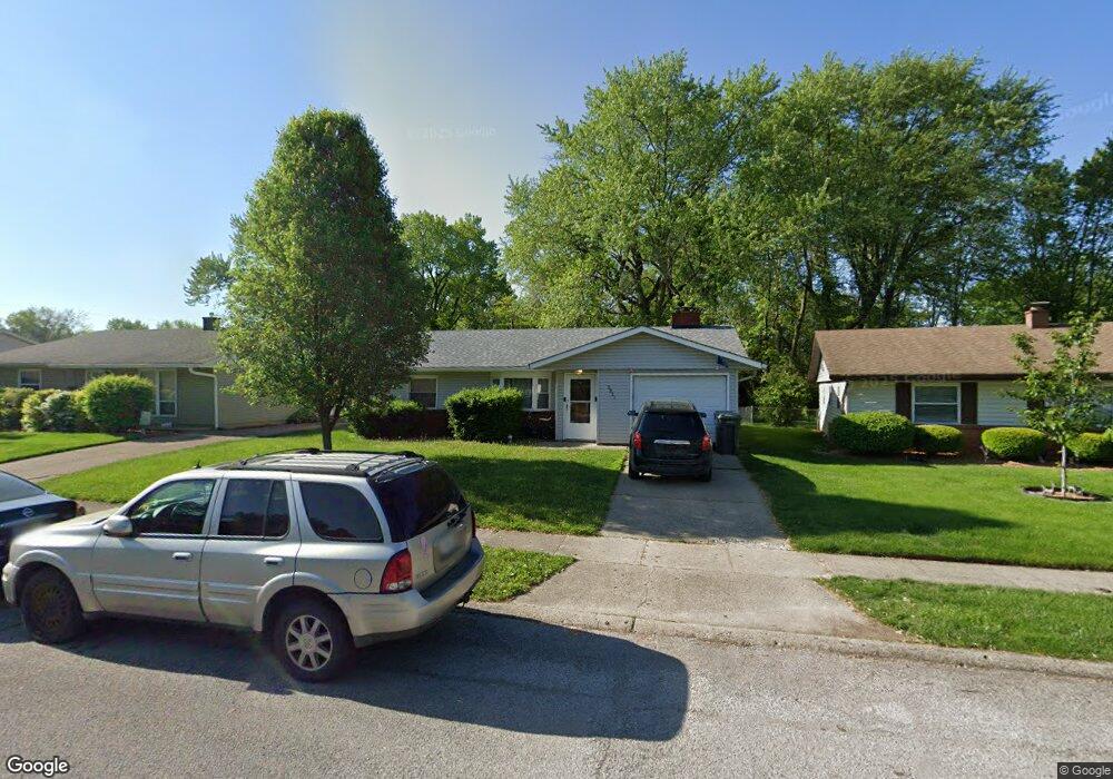 2827 Centre Pkwy, Indianapolis, IN 46203 - photo 1