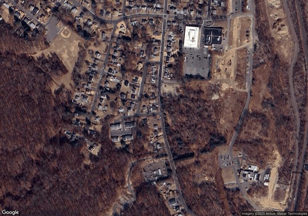 399 Cherry St, Naugatuck, CT 06770 - photo 1