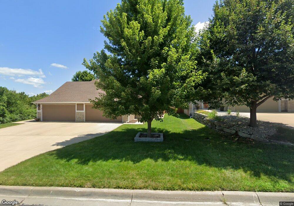 814 N Fieldstone Dr, Lawrence, KS 66049 - photo 1