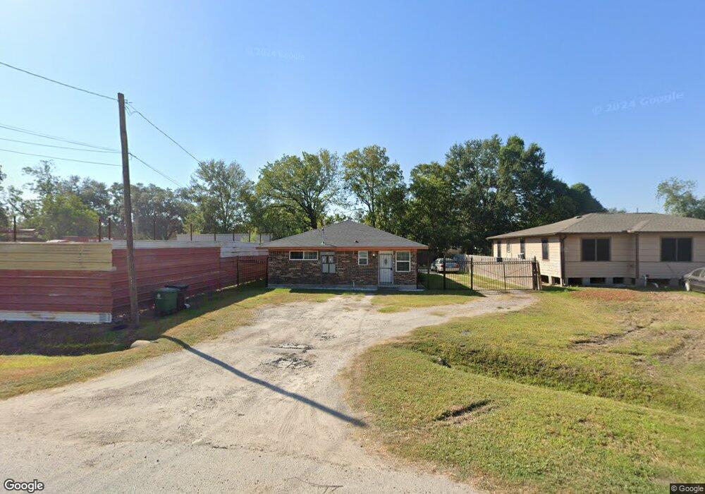 825 Prosper St, Houston, TX 77088 - photo 1