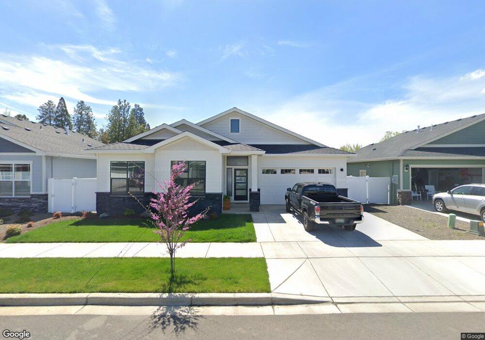 1183 Lindsey Ct, Central Point, OR 97502 - photo 1