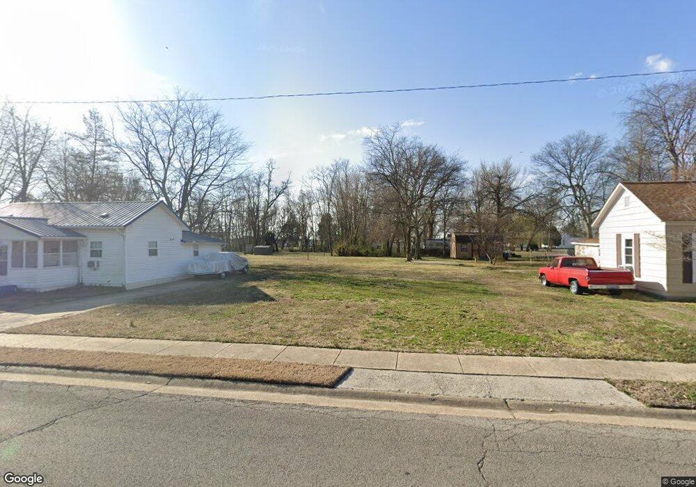 730 Mill St, New Madrid, MO 63869 - photo 1