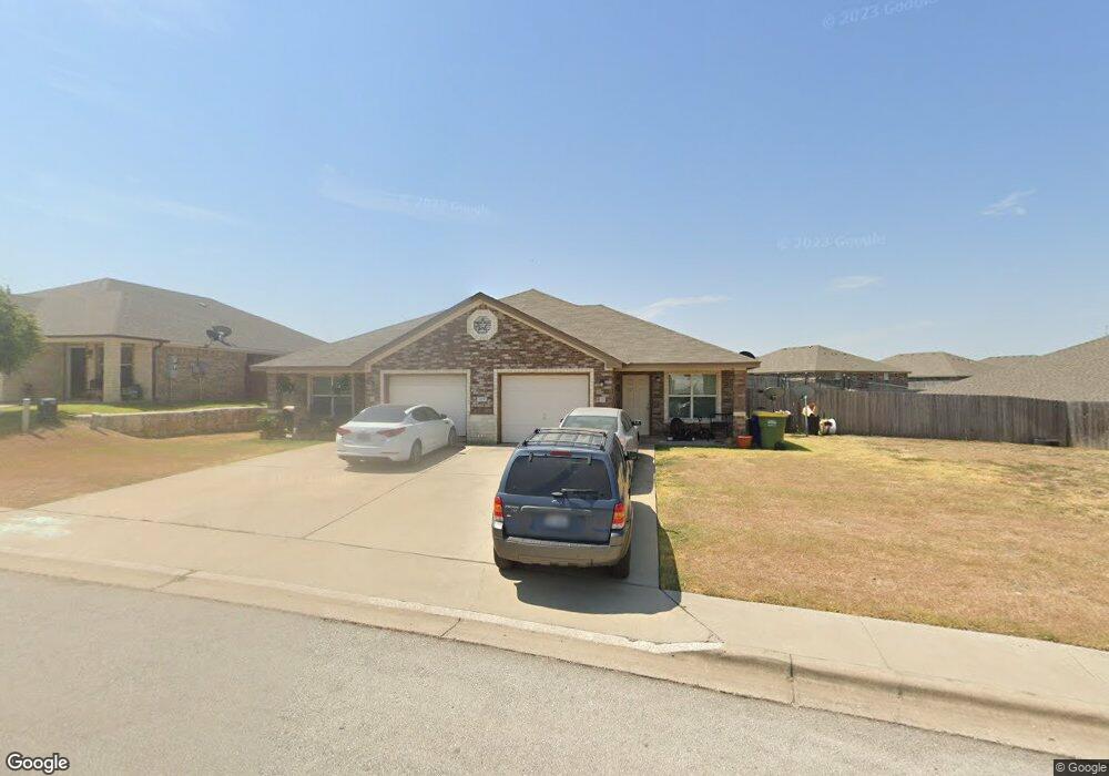 303 Kayla St, Troy, TX 76579 - photo 1