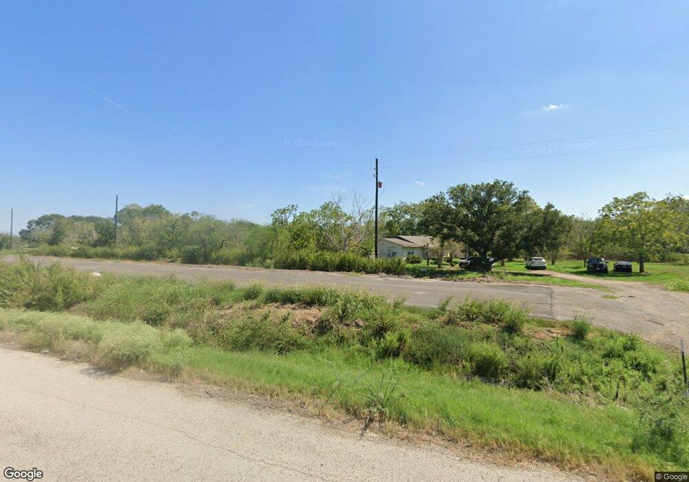 8115 Highway 36, Needville, TX 77461 - photo 1