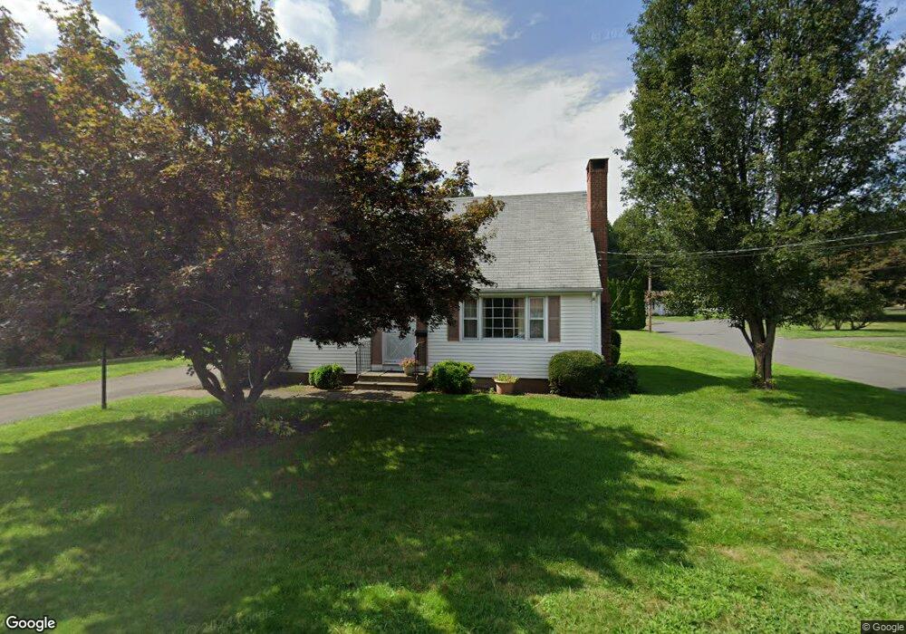 97 Schultz Rd, Berlin, CT 06037 - photo 1